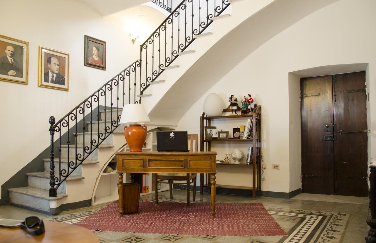 Bed and Breakfast Antica Casa Cristofori Usini Екстер'єр фото