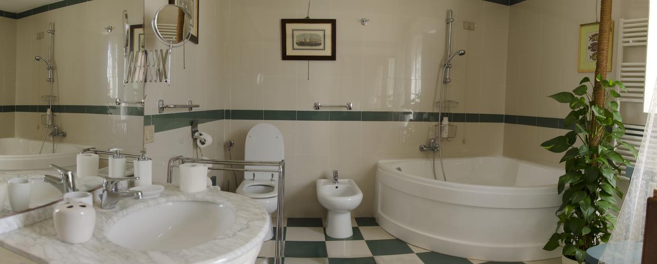Bed and Breakfast Antica Casa Cristofori Usini Екстер'єр фото